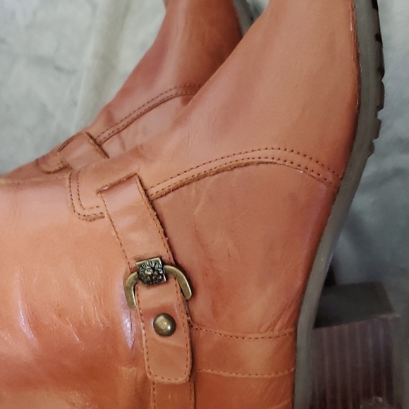 Anne Klein Akedith genuine leather boots 8.5 - Picture 5 of 11